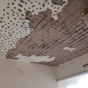 新竹楠雅街頂板碳纖維補強工程 施作前